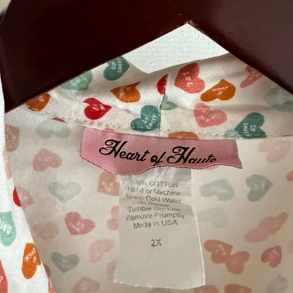 Heart of Haute Estelle Blouse in Conversation Heart Print - Picture 7 of 8
